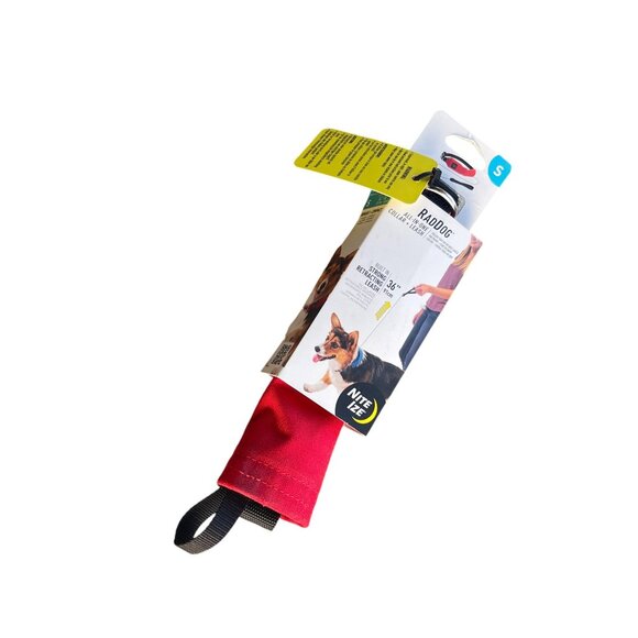 Nite Ize RadDog All-In-One Collar & Leash | Built-In Retracting Leash 36" - Picture 2 of 6